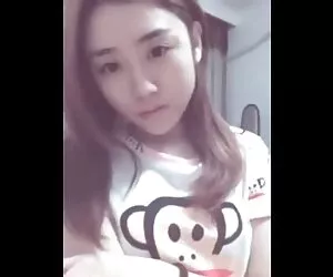 Ragazza russa succhia hd pornogratis il suo amante nei cespugli nella foresta! Dilettante! 2