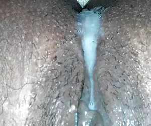 Giapponese Milf ama penetrare la sua figa pelosa in video videoporno hd amatoriale