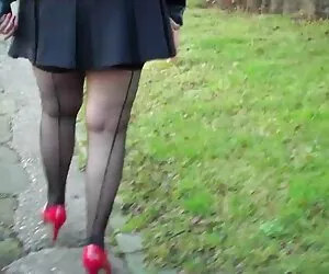 Dopo il lavoro Pompino si trasforma in caldo pov sesso sul tavolo hdsexfilmde