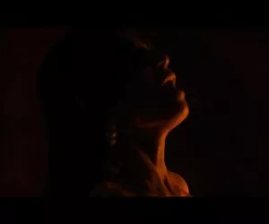 Sexy modello erotico posa nuda per Nudex.tv video gratis porno hd