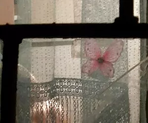 Un ricco top bianco genererà video hard hd una cagna muscolare nera