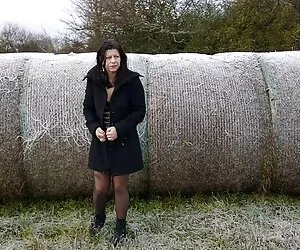 Ragazza turca in abito bianco sembra sexy 2 film porno hd gratis