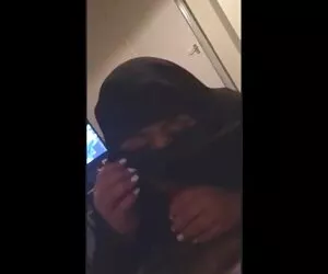 Ladra Izzy Lash dà un grosso cazzo nella Figa videopornogratis hd Della Polizia