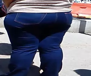 Equitazione sul mio enorme dildo viola video erotici in hd 2
