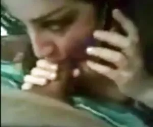 Riley porno in alta definizione Reid ottiene il doppio cazzo in questo trio