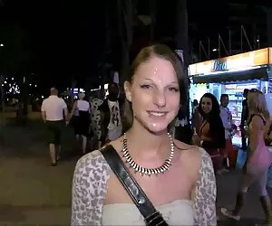La figa provocatoria di Mikis è scopata duro dal suo amante con una video pornoportale grande verga